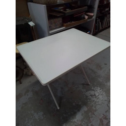 TABLE D’APPOINT PLIABLE 