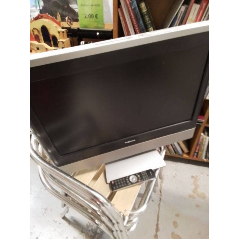TÉLÉVISEUR TOSHIBA + TÉLÉCOMMANDE 