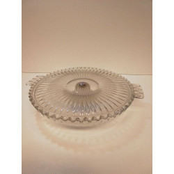 PLAT EN VERRE CISELÉE 