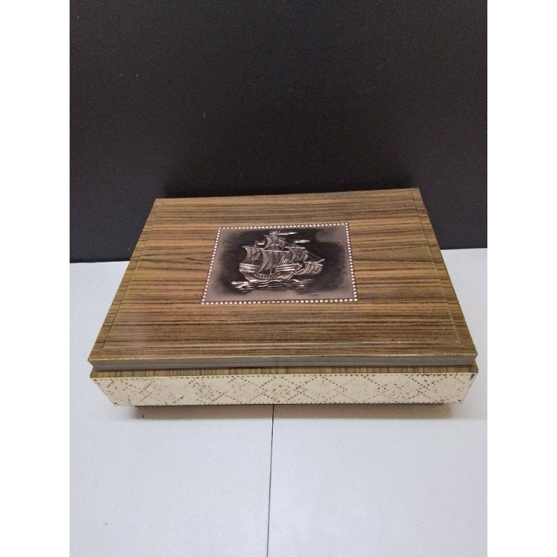 BOITE MÉTAL ANCIENNE BÂTEAU 