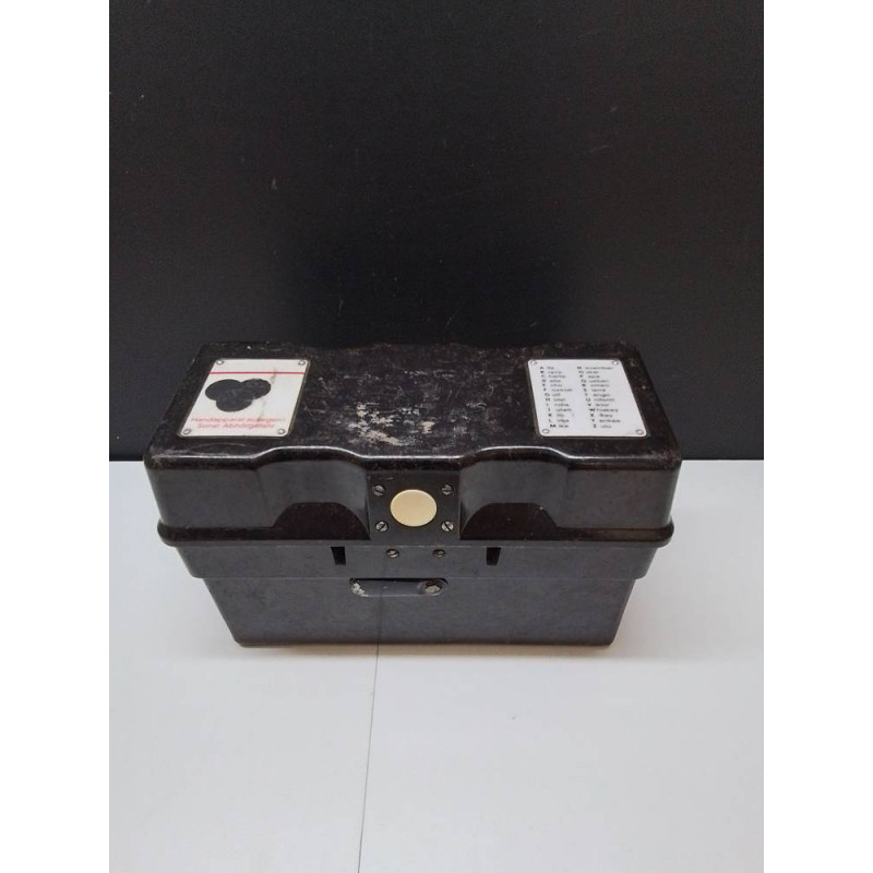 TELEPHONE MILITAIRE 