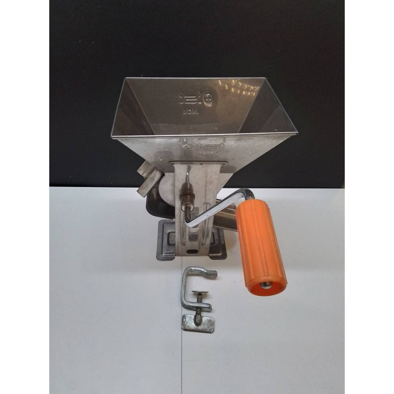MOULIN A TOMATES + ACCESSOIRES 