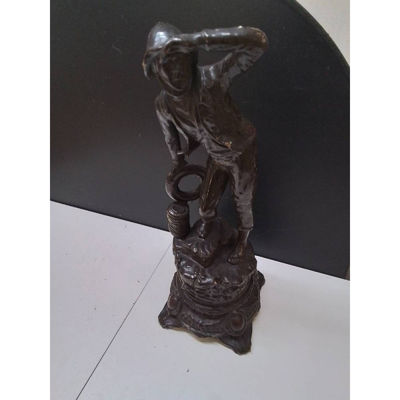 STATUETTE RÉGULE PECHEUR