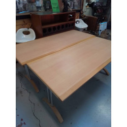 TABLE PLIANTE BOIS ET METAL...