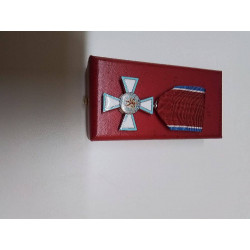 MEDAILLE ORDRE DU MERITE...