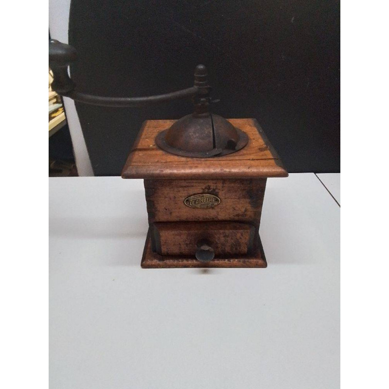 MOULIN A CAFE ANCIEN 