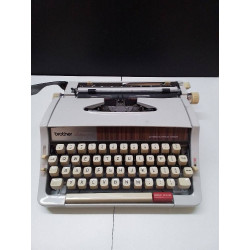 MACHINE A ÉCRIRE BROTHER 