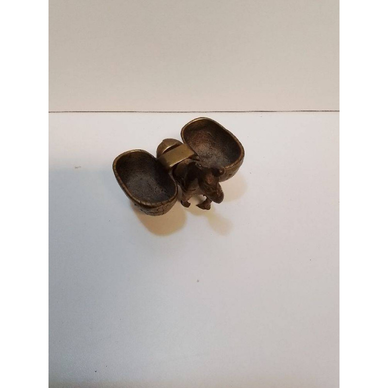 DÉCORATION ANE PANIERS 