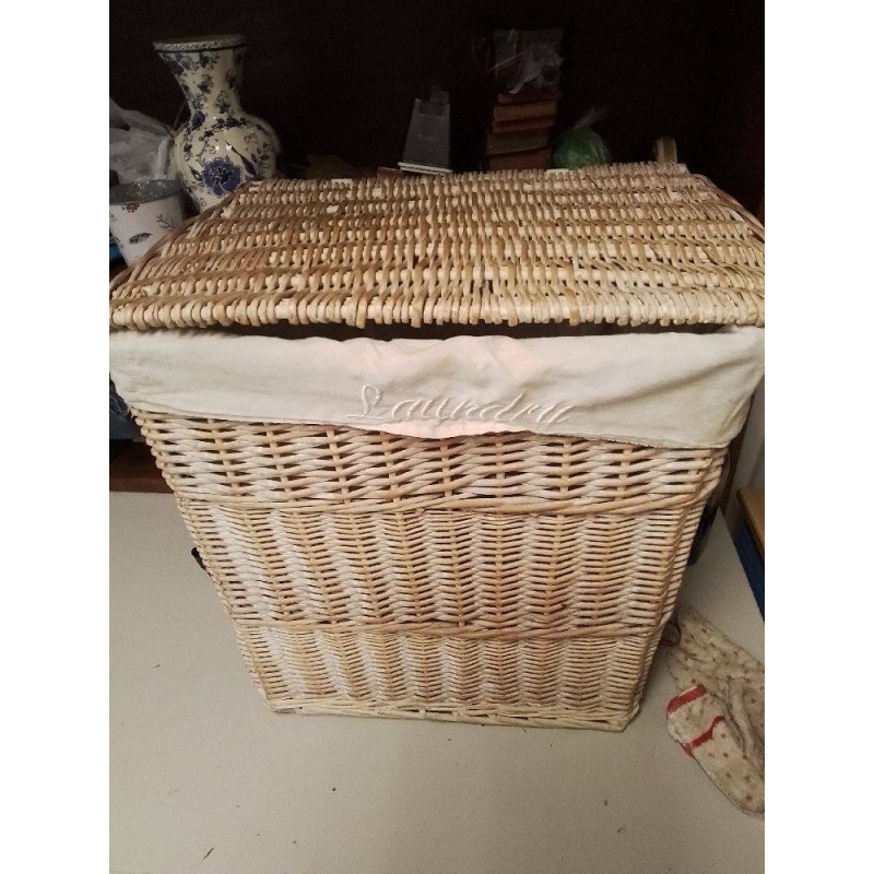 PANIER A LINGE ROTIN 