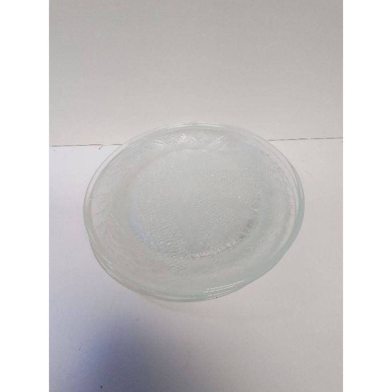 LOT D’ASSIETTES VERRE EPIS