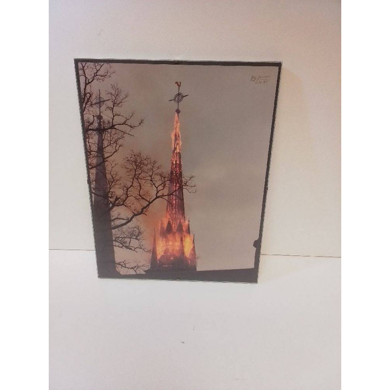 PHOTO INCENDIE CLOCHER NOTRE DAME LUXEMBOURG FEY FRERES