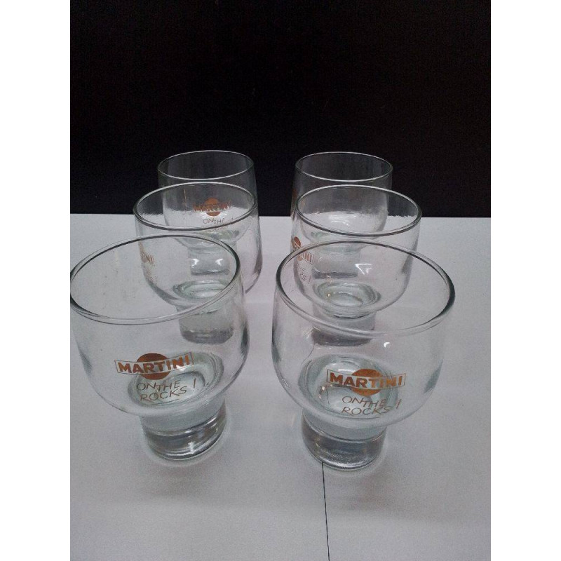 LOT VERRES A MARTINI 