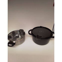 CASSEROLE ET COUVERCLE 