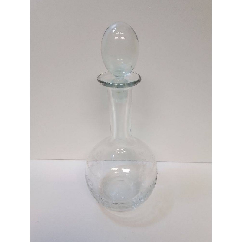 CARAFE CISELÉE 