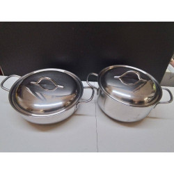 LOT DE 2 CASSEROLES...