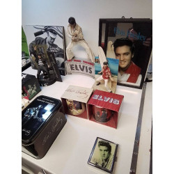 COLLECTION OBJETS ELVIS PRESLEY