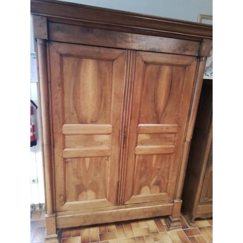 ARMOIRE ANCIENNE CHEVILLÉE 2 PORTES