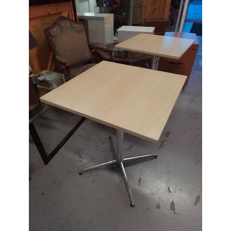 TABLE D’APPOINT PIED METAL 