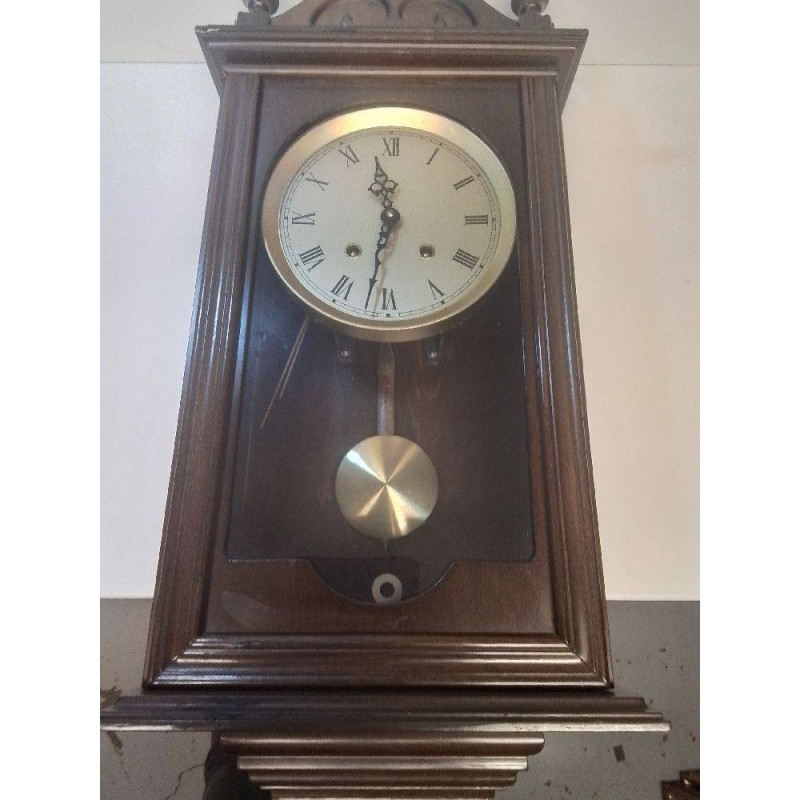 HORLOGE MURALE EN L’ETAT