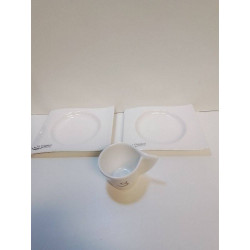 LOT DE 2 SOUCOUPES + TASSE...