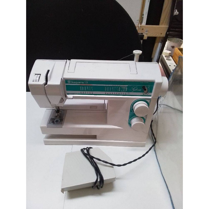 MACHINE A COUDRE HUSQVARNA 