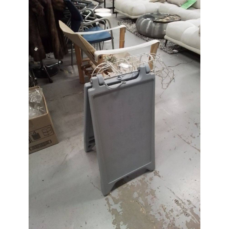 PANNEAU DE SIGNALISATION PLIABLE EN PLASTIQUE 