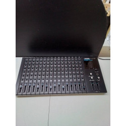 TABLE DE MIXAGE BOSS BX 16