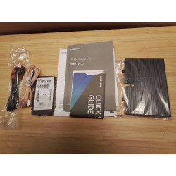 TELEVISEUR QLED SAMSUNG 49’’ + ACCESSOIRES 