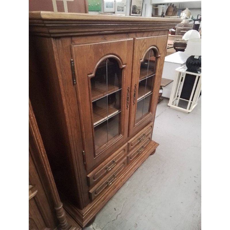 VITRINE 2 PORTES ET 2 TIROIRS CHENE MASSIF