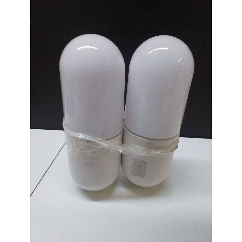 LOT DE 2 APPLIQUES BLANCHES 