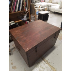 COFFRE EN PIN 