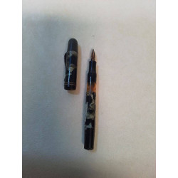 STYLO PLUME TORSADÉ 