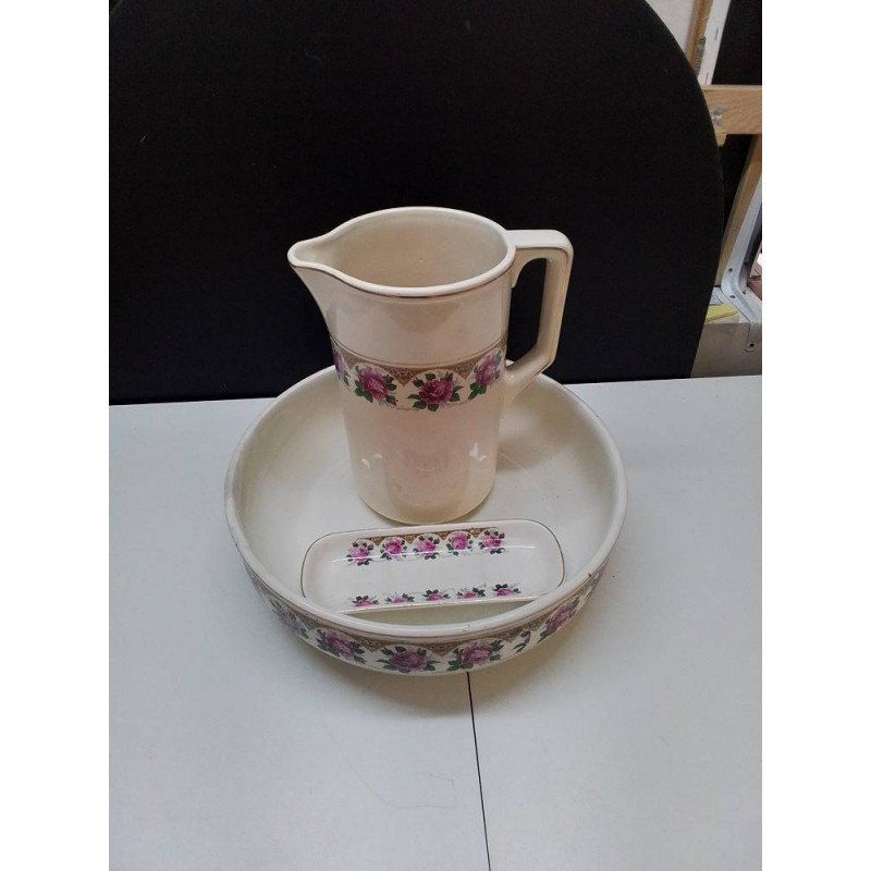 NÉCESSAIRE DE TOILETTE MOTIF FLEURS