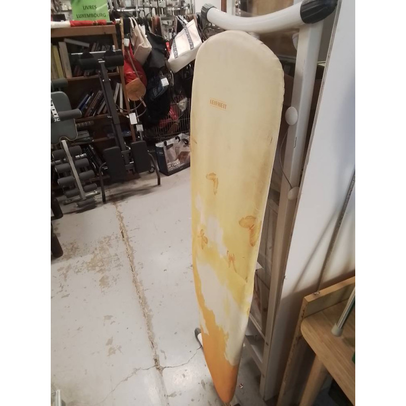 TABLE DE REPASSAGE LEIFHEIT