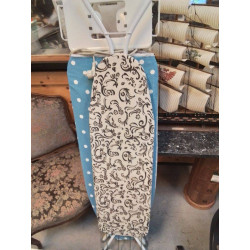 TABLE A REPASSER PETIT MODÈLE 