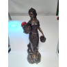 STATUETTE RÉGULE FEMME AU PANIER 68CM