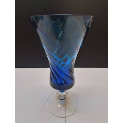 VASE EN VERRE D\'ART À...