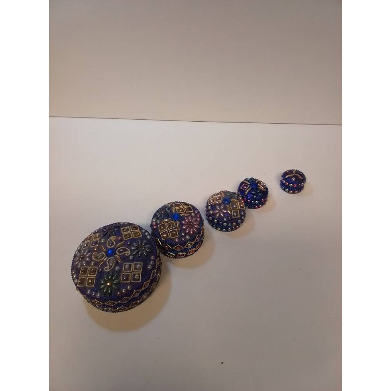 SERIE DE BOITES A PERLES 