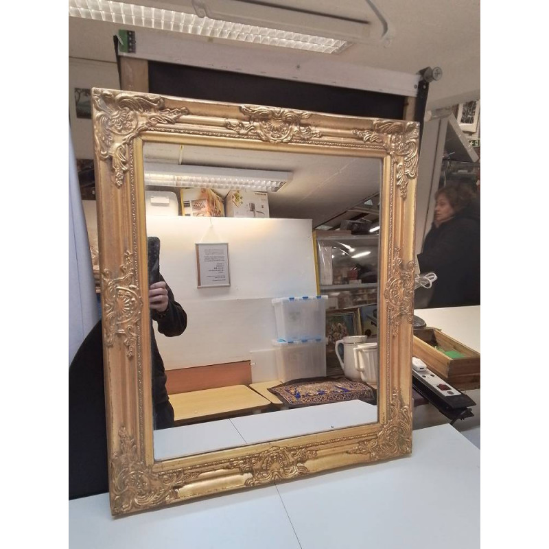 MIROIR KARE DESIGN ENCADREMENT DORÉ 