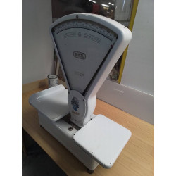 BALANCE D\'ÉPICERIE BERKEL