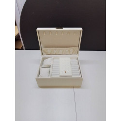 BOITE A BIJOUX BLANCHE