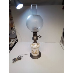 ANCIENNE LAMPE A PETROLE 