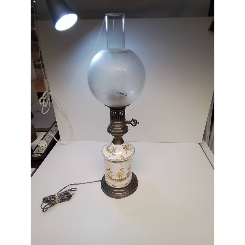 ANCIENNE LAMPE A PETROLE 