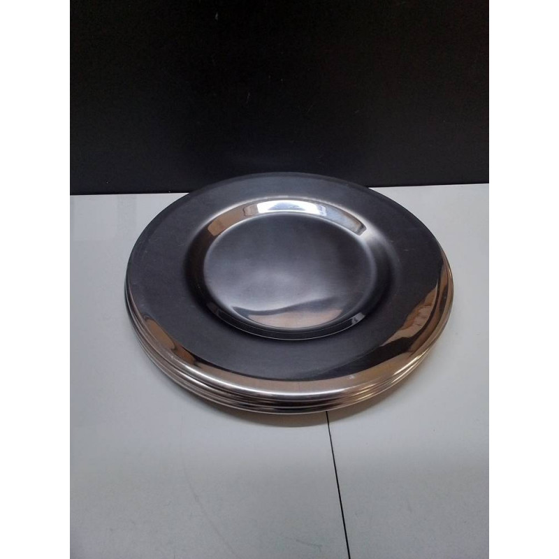 LOT ASSIETTES METAL