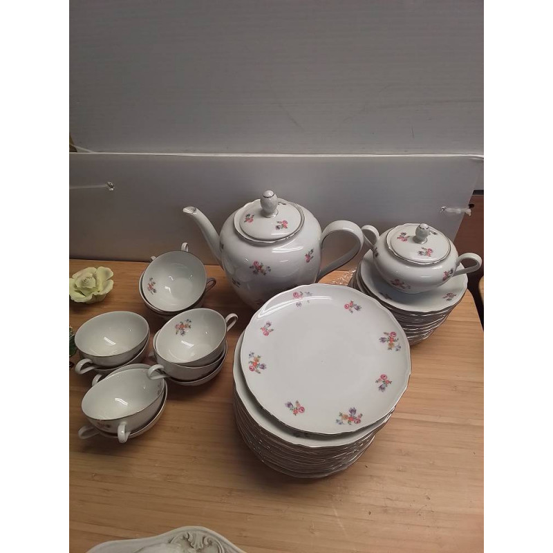 SERVICE A CAFÉ BAVARIA 