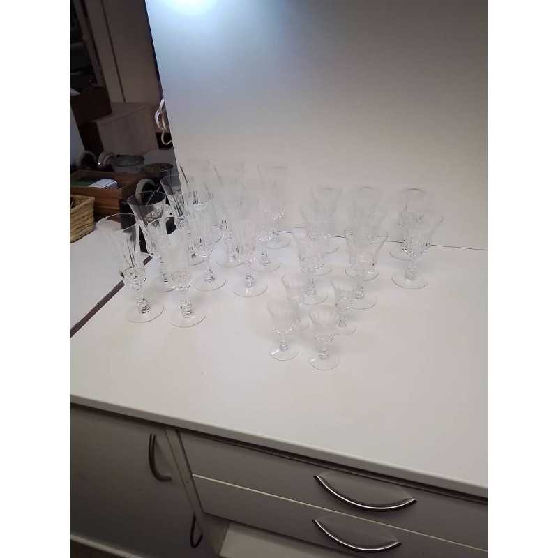 LOT VERRES EN CRISTAL 