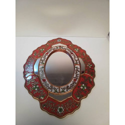 MIROIR ORNÉ DE MOTIFS...