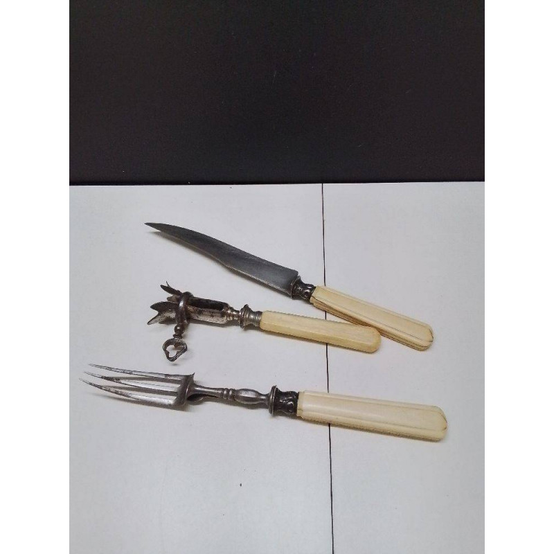 LOT COUVERT ANCIEN BLANC