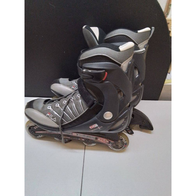 PAIRE DE ROLLERS FILA T43