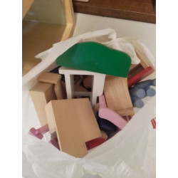 MAISON DE POUPÉE + ACCESSOIRES 